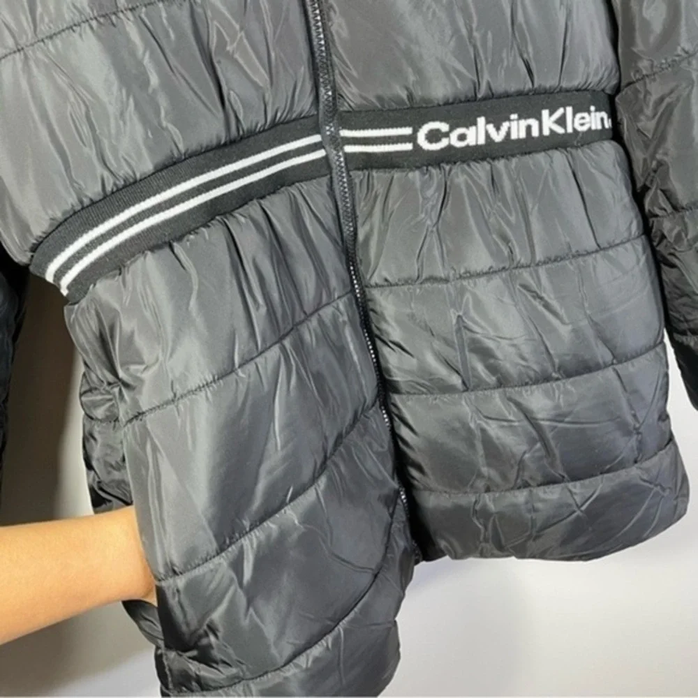 Calvin Klein girl Hooded Black Puffer Jacket With Fleece Lining Down Size XL/16